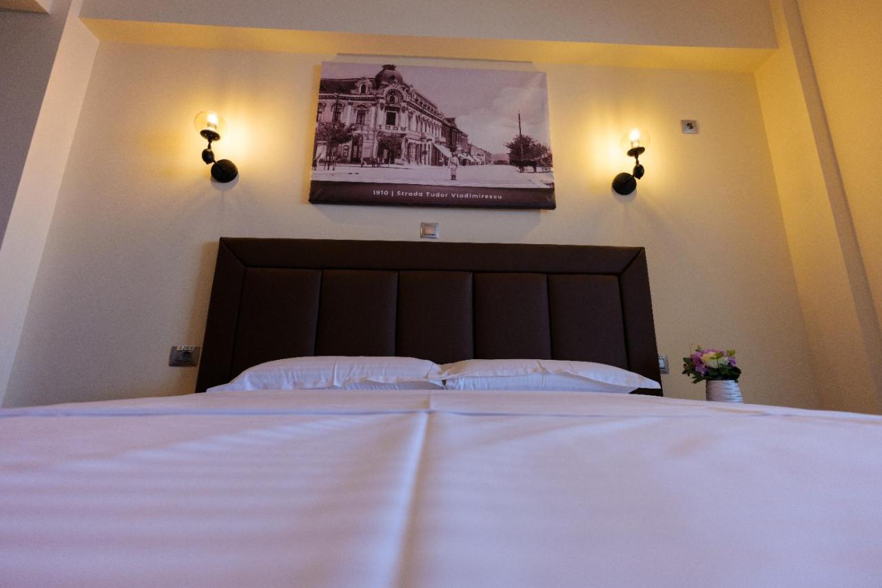 Hotel Villa Ovidiu Drobeta Turnu Severin Bagian luar foto